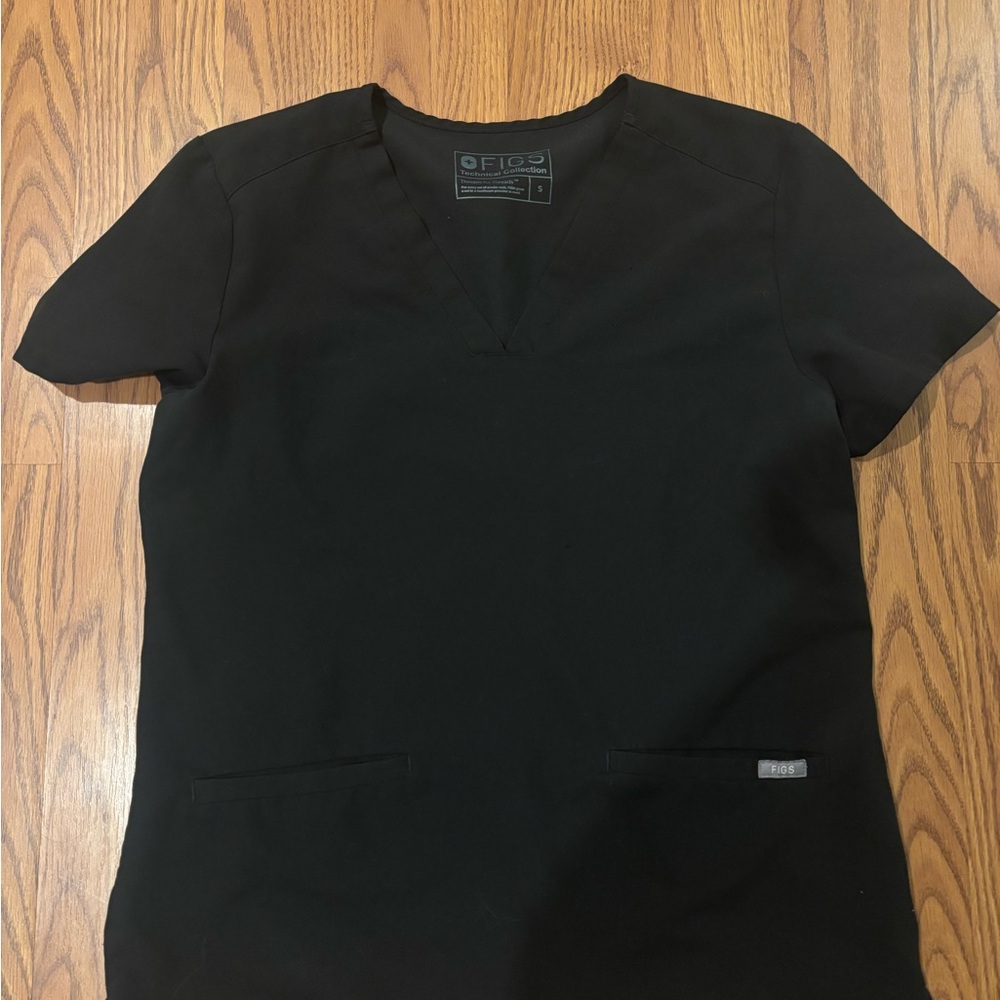 Figs Casma Three-Pocket Scrub Top, Black